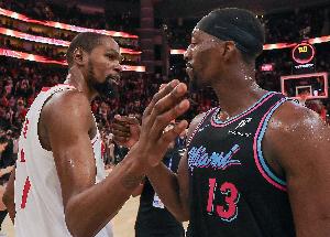 阿贾谈杜兰特得分超乔丹：让我男友当背景板有些心碎 但我钦佩KD