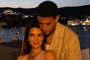 衣不如新人不如故？肯豆Ins再次关注布克 两人恢复互关状态