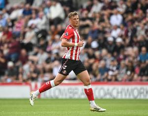 天空体育：北爱尔兰后卫巴拉德腿筋受伤，缺席对阵意大利世预赛