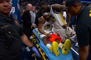 重伤！穆迪反击起跳膝盖骨头直接突出来 转播信号已被切断！