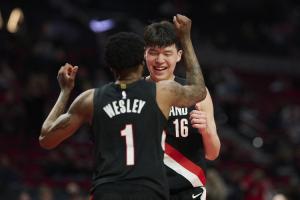 今天打得很不错！杨瀚森打满最后9分钟 2中2得到4分3板0失误！