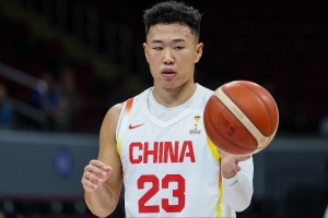 郑永刚：希望贺希宁、王浩然以后还有机会继续为国家队做贡献