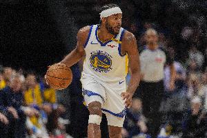 贾磊：穆迪膝盖骨明显变形 这可能是会影响职业生涯的伤病