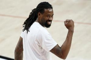 里弗斯：快船最先该退役麦卡杜和小乔丹的球衣 其他人先靠后