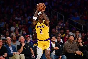 雷迪克：范德比尔特今天表现很棒 但我们需要斯玛特和八村塁