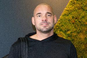 斯内德：欧冠决赛前巴洛特利愤怒离开训练场，穆帅在决赛惩罚了他