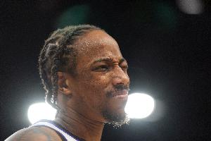 无心恋战！德罗赞10投仅3中拿到7分5助 罚球3中1