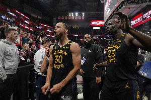 追梦：如果库里膝盖还有任何问题就不该复出 若健康那当然该回归