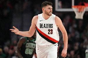 轻轻松松！克林根出战25分钟就打卡 砍下14分15板3助4断2帽！