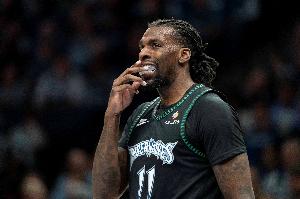 惨遭驱逐！纳兹·里德13中5拿下14分13板1助2断2帽