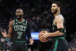 皮尔斯：哪怕破坏节奏也得给塔图姆找状态 季后赛只靠布朗走不远