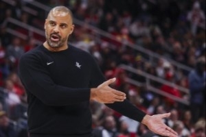 铁血不再！防守与篮板退化&进攻还拉胯！火箭已不负去年之勇