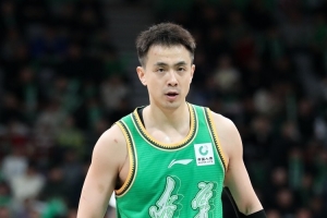 媒体人：辽宁输广州16分创对阵第二大输球分差 最大分差是18分