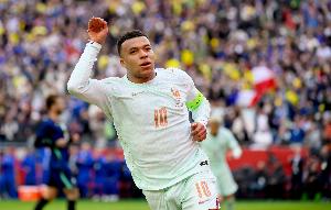 目标双冠！姆巴佩：有人担心我坐等世界杯；C罗在皇马都曾遭批评