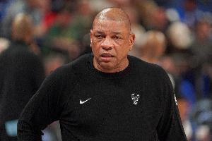 雄鹿无缘季后赛！里弗斯：自我来球队就没有健康过 这令人失望