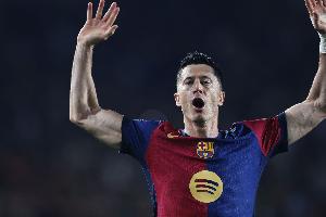 每体：巴萨将为莱万提供一年续约合同，希望莱万在4月底5月初答复