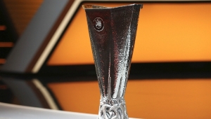 英超2队！欧联杯半决赛对阵：维拉vs森林，布拉加vs弗赖堡