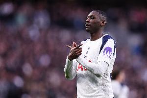 都体：穆阿尼仍是尤文锋线的头号目标，备选是年轻新星穆扎基蒂斯