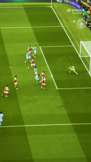 多角度+慢镜头回看谢尔基对阵阿森纳的进球，一连串动作行云流水