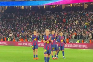 巴萨官方：这并非终点，赛季还很长，我们会一起庆祝许多精彩时刻