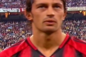 意难平！欧冠官方发布：2005年的AC米兰