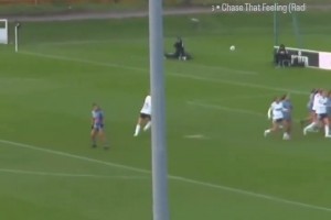 网友：阿尔特塔绝对不能看到这个角球