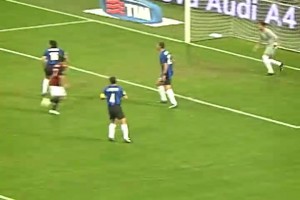 焦点大战！AC米兰在米兰德比的经典进球回顾！猜猜都是谁？