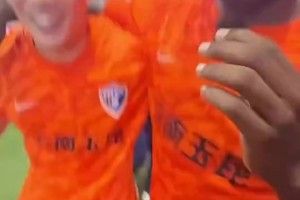 实拍：侯永永不明白顶呱呱，一旁的奥斯卡解释：就是牛X！！！