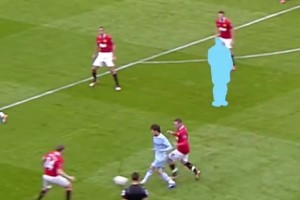 不看庆祝动作，你能猜到是谁在面对曼联时打进了这个著名的进球吗