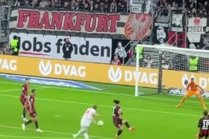 绝对死角！这个角度看凯恩破门真的太疯狂了！