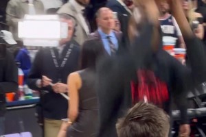 又是迎战强敌！杜兰特VS掘金赛前热身投篮，这气质依旧~