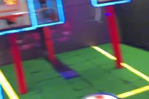 放松蓄力，快乐充电！克雷桑投篮射箭电玩全拿捏