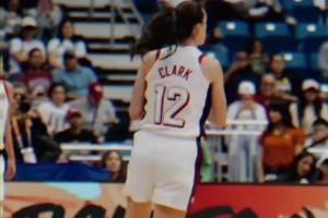 场下社恐躲避采访，场上社牛迎难而上，你更喜欢哪一面...