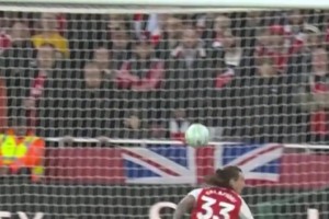 这下真的太帅了！阿森纳：伟大的意大利左后卫的伟大封堵！