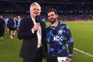 网友：b席用一种遗憾的结局结束了自己可能在曼城的最后一场欧冠