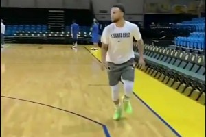 发展联盟最大牌球员？名场面：库里20年在发展联盟的训练！