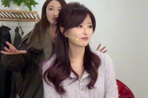 看把我们“小七”委屈的 湖人、火箭球迷都来嘚瑟了！