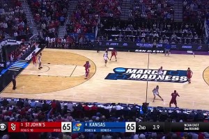 太刺激！疯三32进16，圣约翰大学压哨绝杀堪萨斯，状元热门回家
