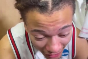 自责啊！热门秀弗莱明斯采访泪崩：不知道是不是我哪里出了问题…