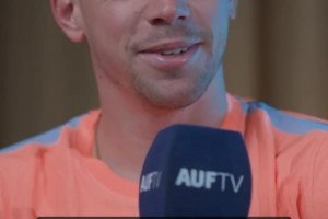 如果弗洛伦蒂诺打电话来？小西蒙尼：不不！我发誓，坚决不去皇马